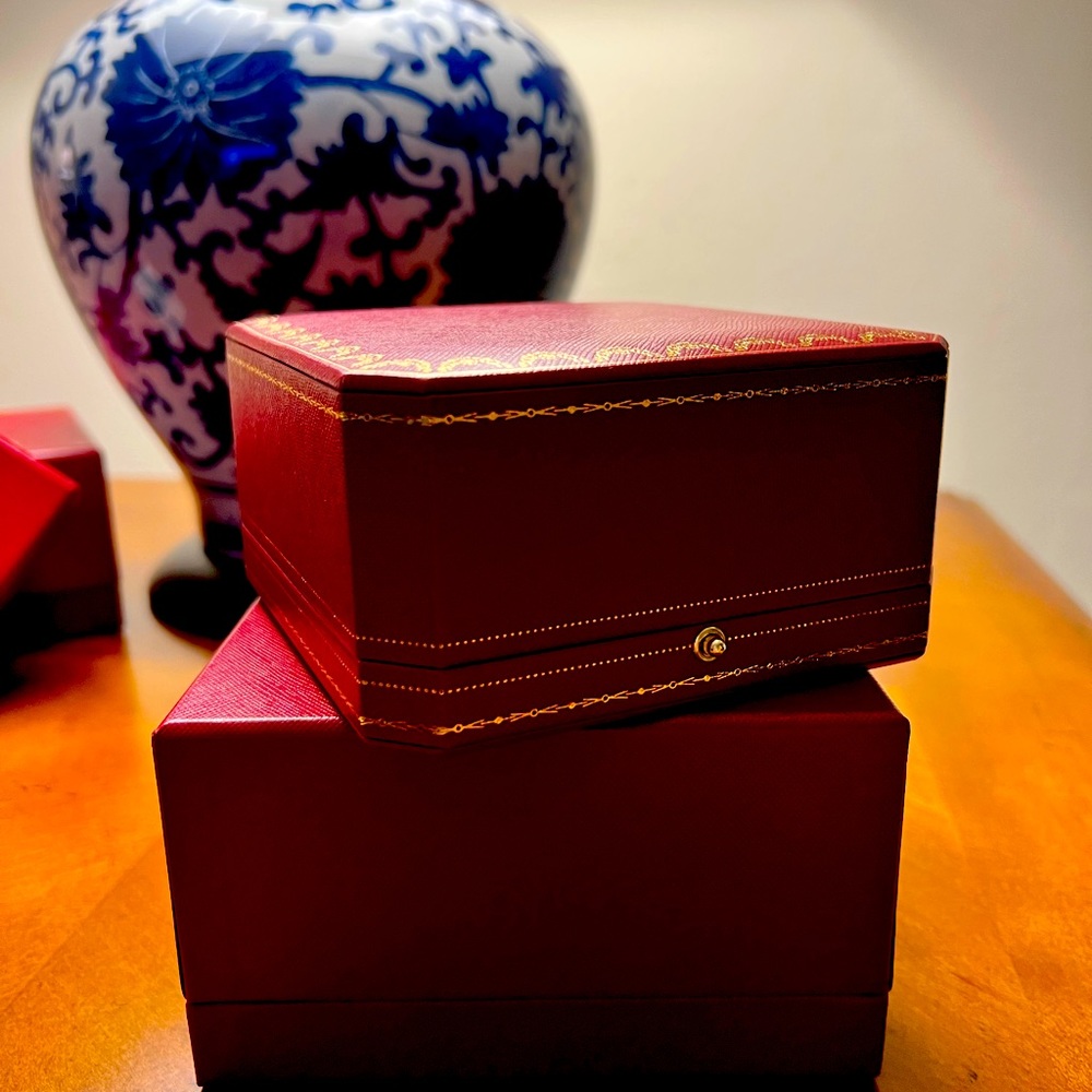 Cartier love bracelet box with exterior Red box